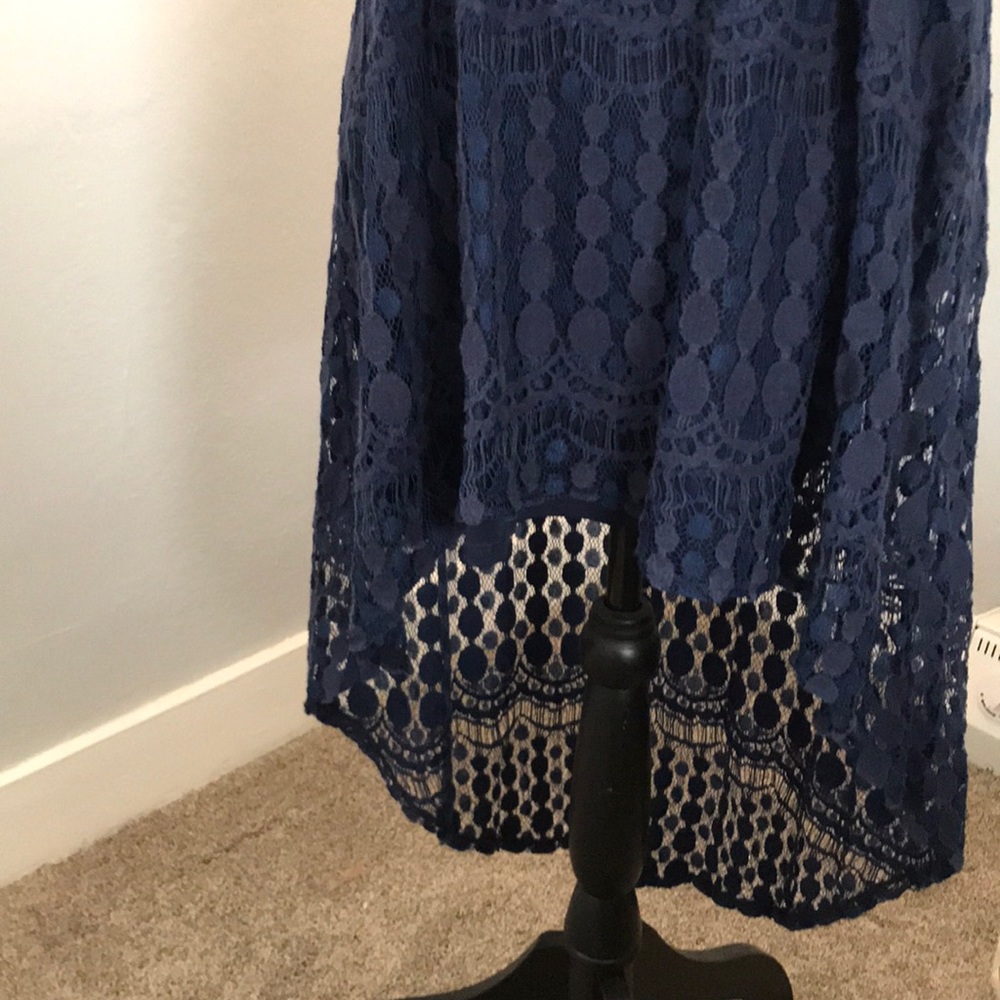Navy blue, lace, high-low dress - Picture 2 of 3